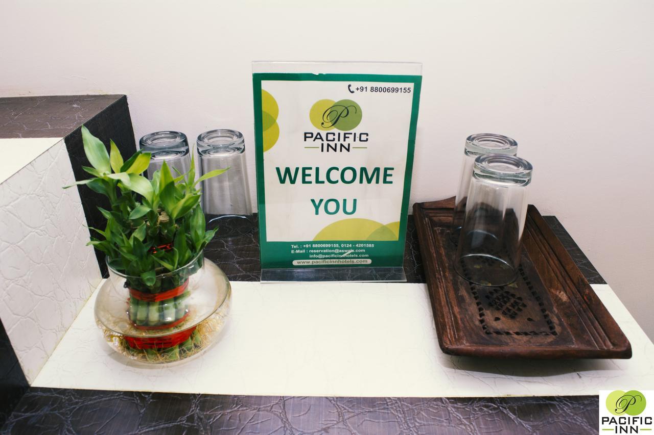 Pacific Inn Eco Central Gurgaon Zewnętrze zdjęcie
